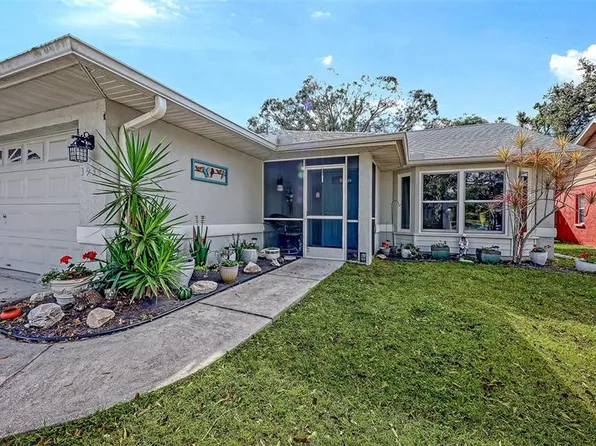 3934 Woodrow St, Sarasota, FL 34233