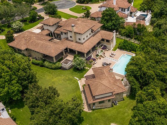 3rd image of 103 Bella Cima Dr