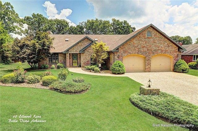 1st image of 10 Ellwood Ln