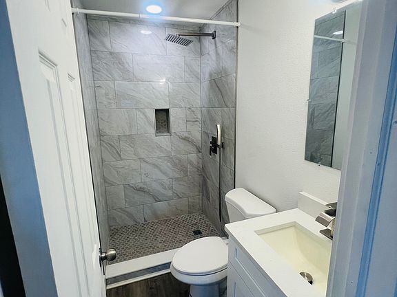 2nd image of 5971 Foxhollow Dr #3