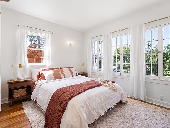 5th image of 3497 Copley Ave