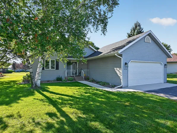 1258 Westbrook Cir, Alexandria, MN 56308