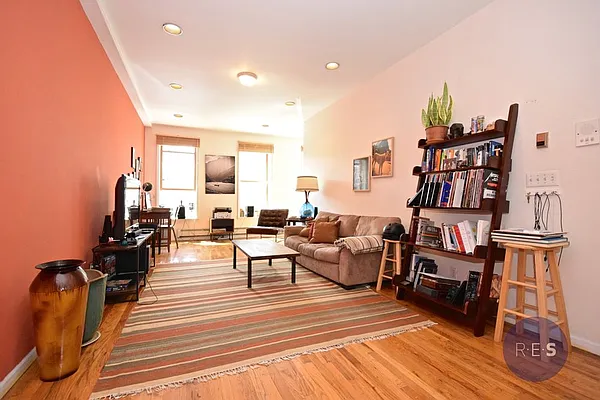 Rented by RES New York | media 62