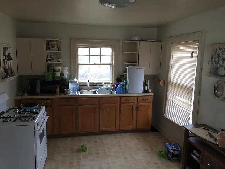 #4 Kitchen