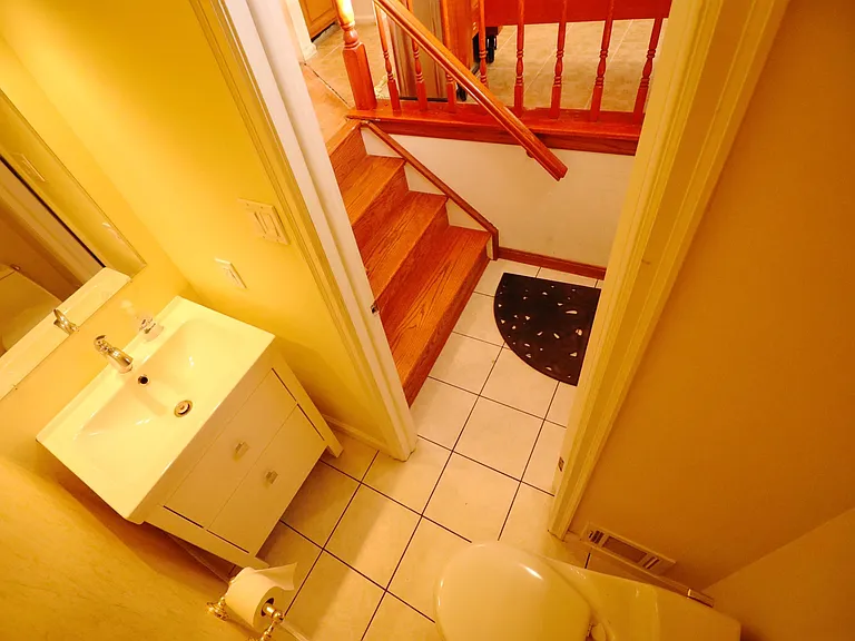 21763 Leatherleaf Cir — Photo 4