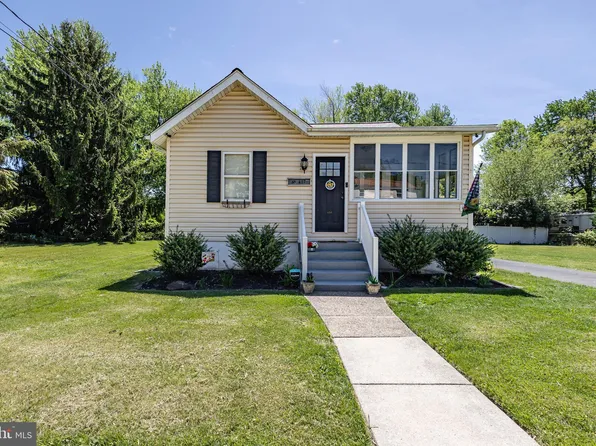 417 Princeton Ave, Cherry Hill, NJ 08002