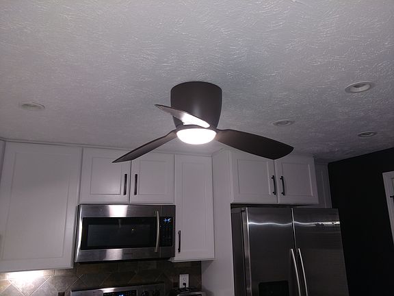 4th image of 7388 N Chestnut Commons Dr #A