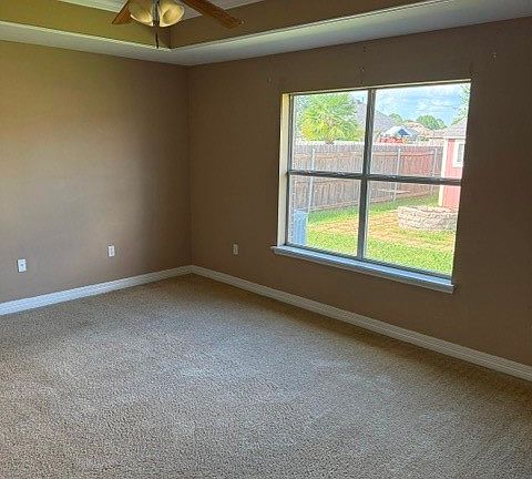 5th image of 598 Whitefield Ln
