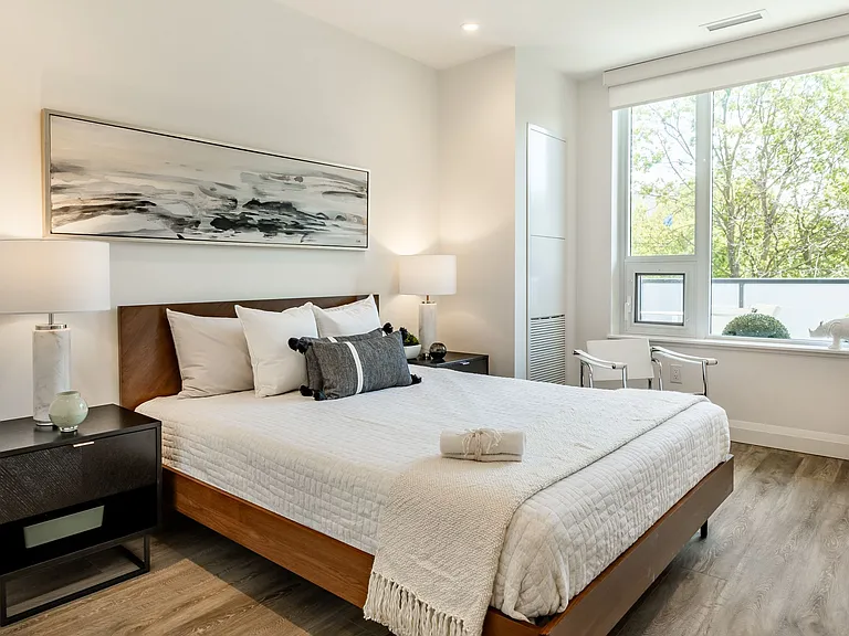 71 Redpath Ave #402 — Photo 6