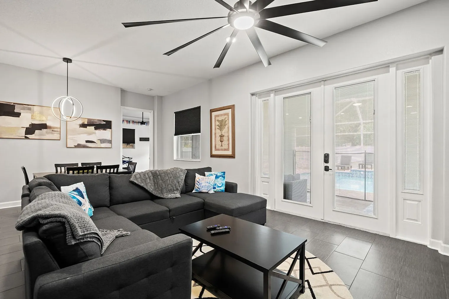 4 bed, 2.0 bath, $5,504 — Photo 1