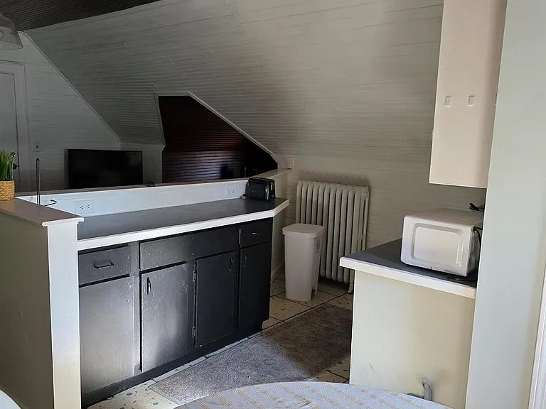 343 Pine St #9 — Photo 6