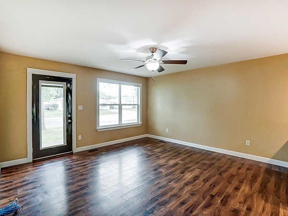 5th image of 626 Millard Dr