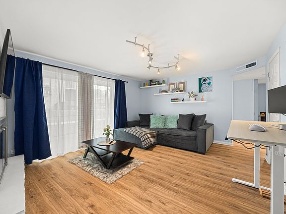 4th image of 11133 S 84th Ave APT 1B