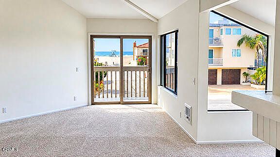 3rd image of 3404 Sunset Ln