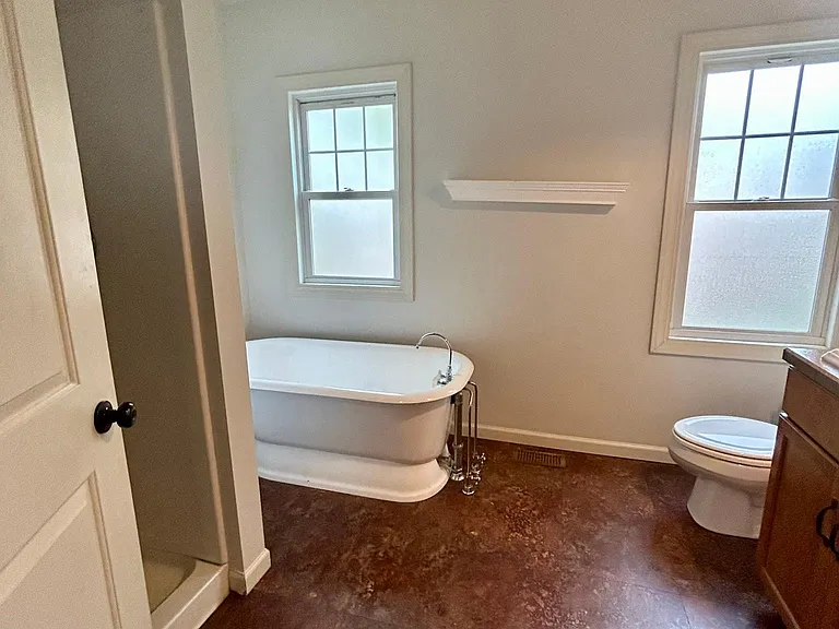 617 1st Ave NW — Photo 11