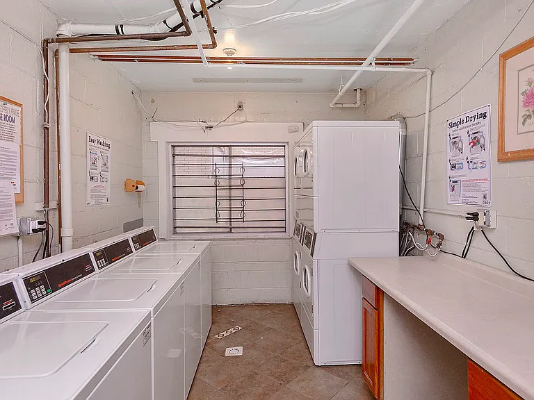 5950 N Kenmore Ave #307 — Photo 13