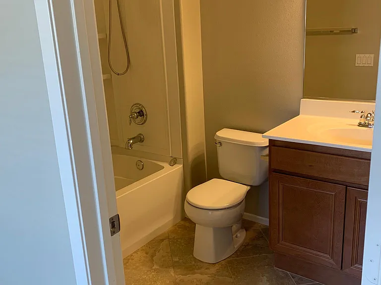 16956 Laurel Hill Ln — Photo 23