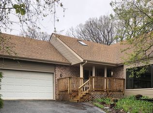 12609 Thistle Ridge Cl, Roscoe, IL 61073