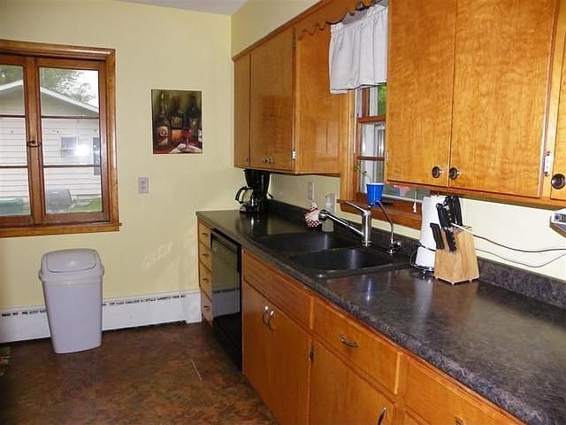 2nd image of 301 N Lake St