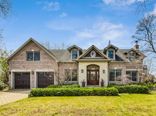 6654 N Kilbourn Ave, Lincolnwood, IL