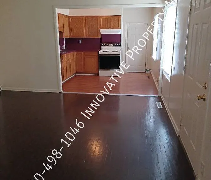 2829 Plainfield Ave — Photo 7