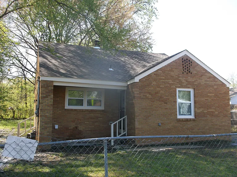3577 Weaver Rd — Photo 1