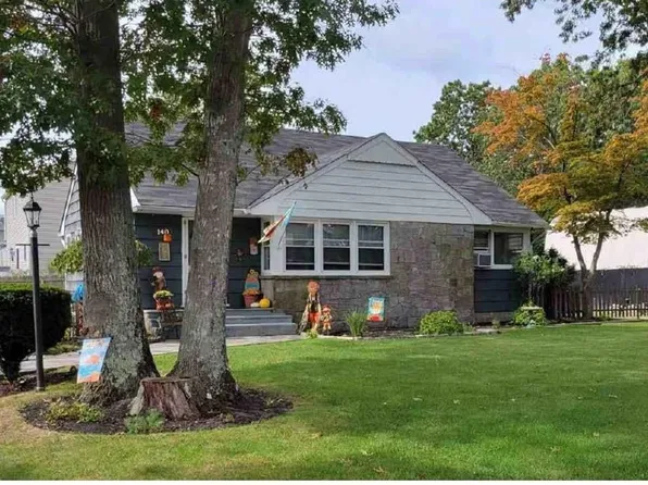 140 Traction Boulevard, North Patchogue, NY 11772