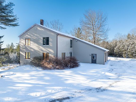 5th image of 58 Woods Road