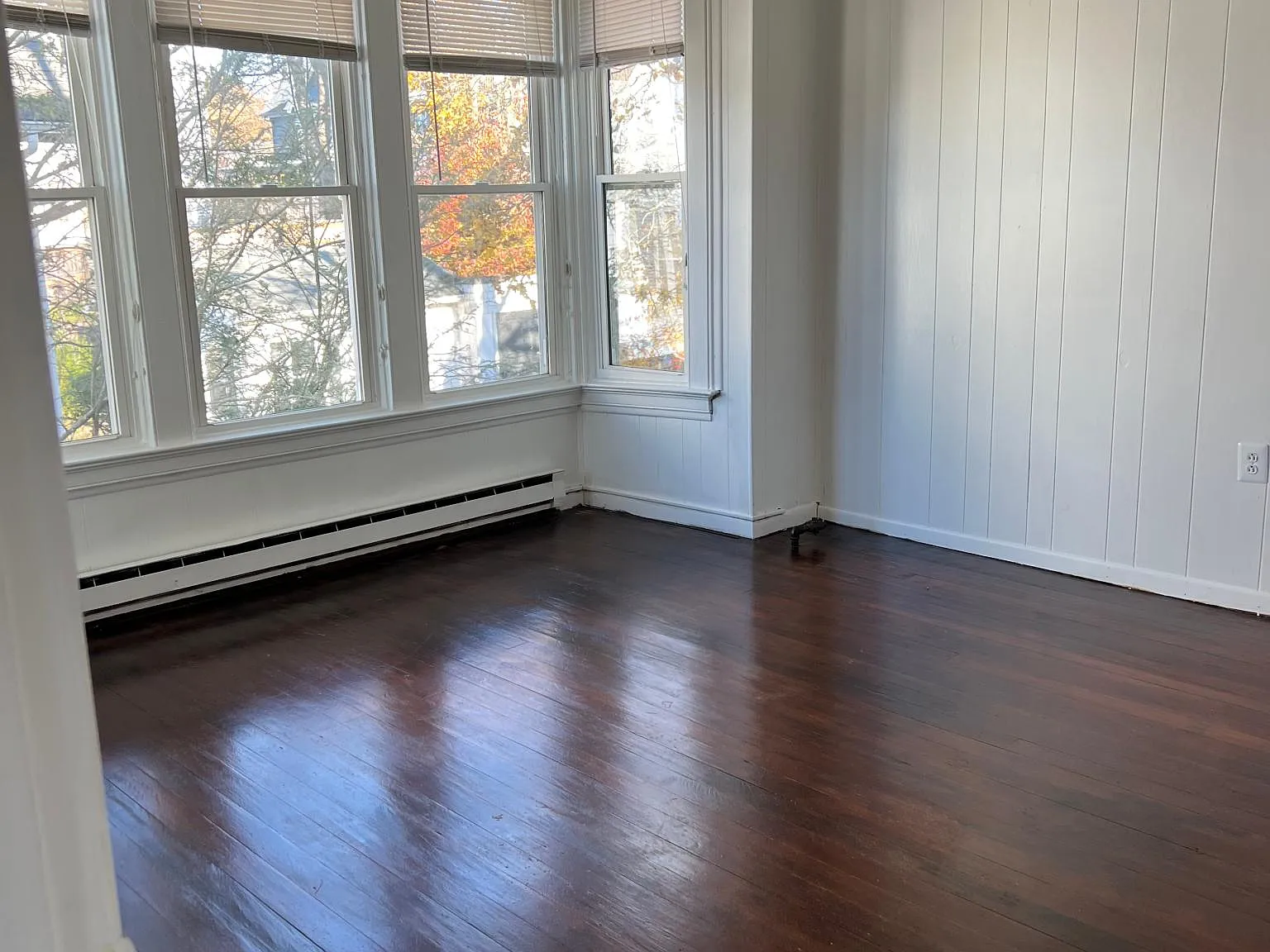 9 Newton Ave — Photo 4