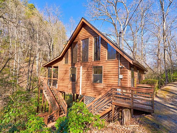 4th image of 416 Mill Stone Mountain Ln