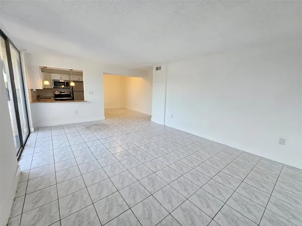 1756 NW 55th Avenue #103, Lauderhill, FL 33313