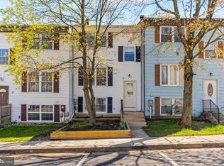 15 Bohn Ct, Rosedale, MD 21237