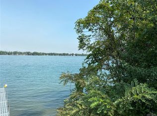 4436 E River Rd, Grand Island, NY 14072