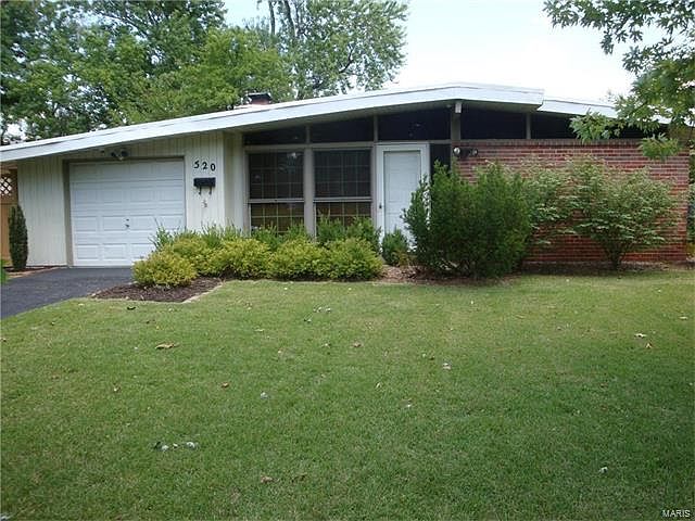 1st image of 520 Holiday Hill Dr