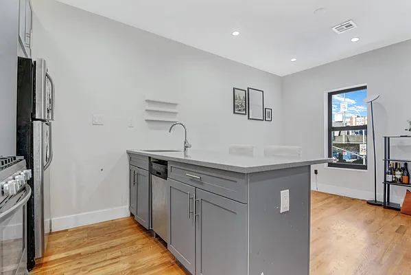 Rented by EXP Realty NYC | media 11