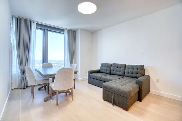 Living room, photo 1