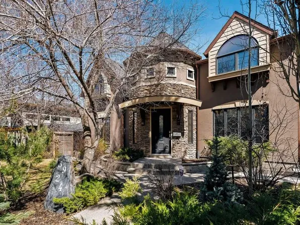 3924 W 15a St SW, Calgary, AB T2T 4C7