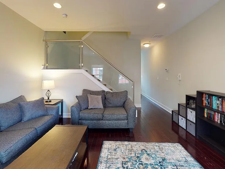 2610 Webster Street — Photo 2