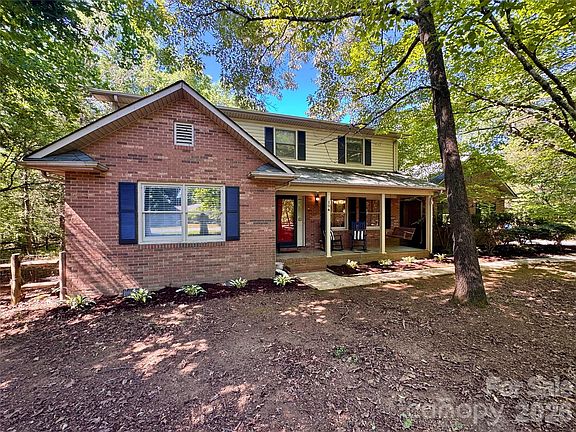 2nd image of 196 Flint Ridge Dr