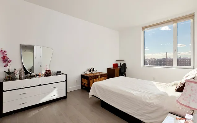 Sold by Modern Spaces | media 15