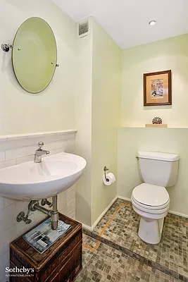 Sold by Sotheby's International Realty | media 26