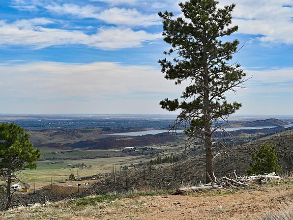 5th image of 498 Helms Deep Rd