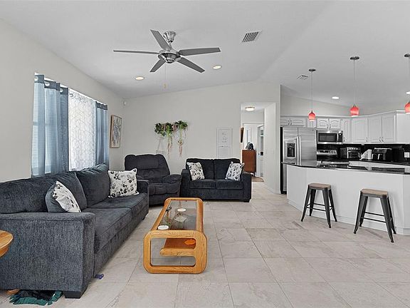 3rd image of 10701 SE 179th Ln