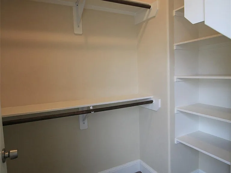 4709 Scott St #B — Photo 13