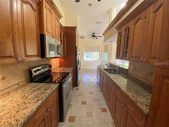 5th image of 6050 Hooper Ln