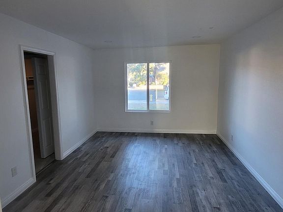 4th image of 17503 Graystone Ave