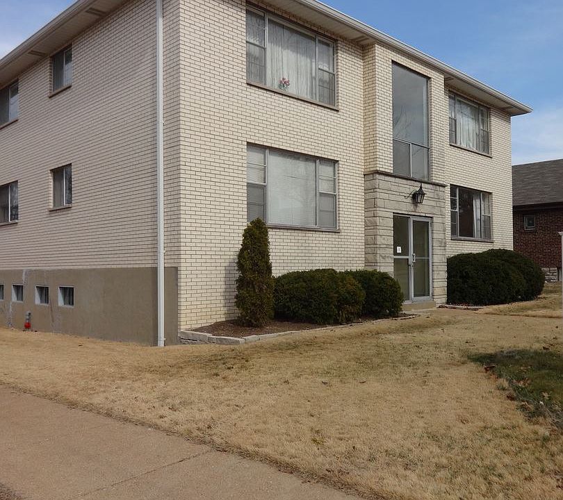 1st image of 5353 Walsh St APT 1C