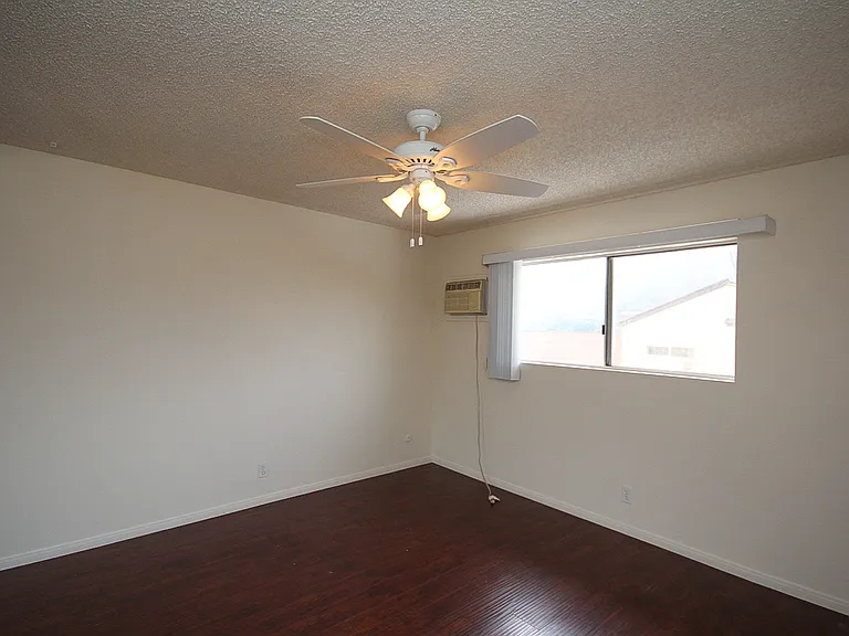 3010 Montrose Ave #28 — Photo 19