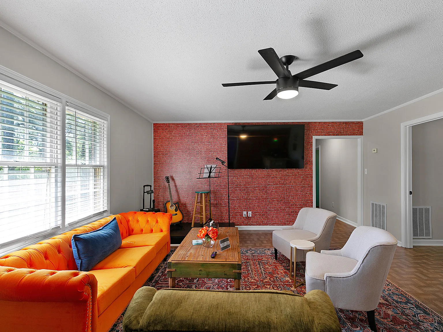 4 bed, 1580 sqft, $2,600 — Photo 2