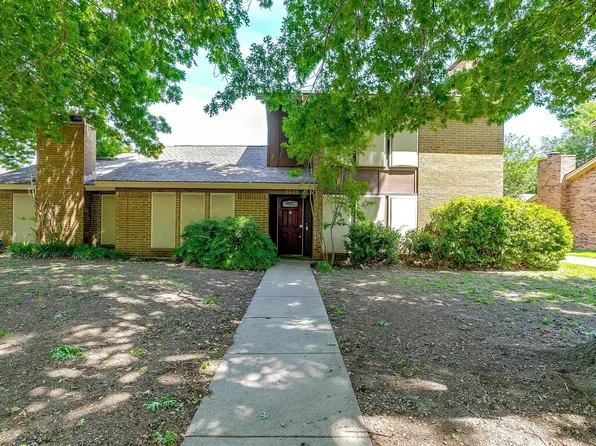 6428 Lago Vista Dr, Benbrook, TX 76132